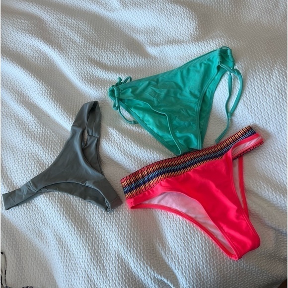 Bundle 3 bikini bottoms - Picture 1 of 12